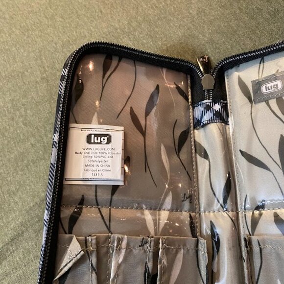 Lug Sleeper Brush Holder - Picture 3 of 6